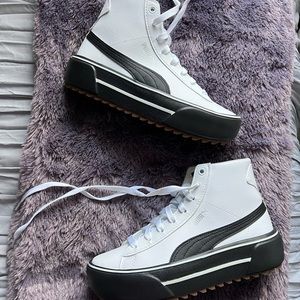 Puma sneakers